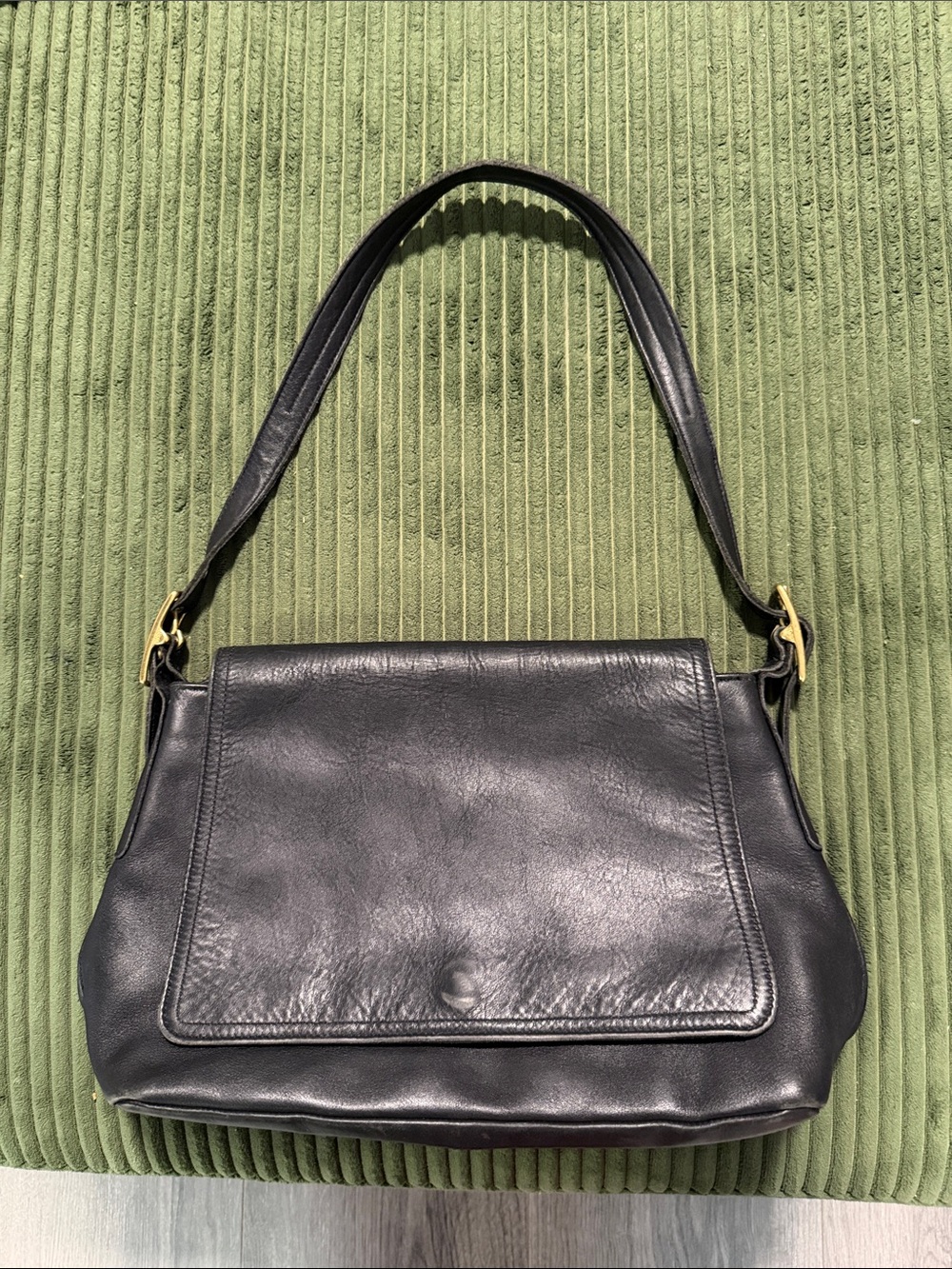 Vintage Coach Black Leather Shoulder Bag - Classic Everyday Handbag